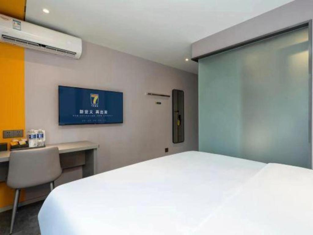 7 Days Inn Chengdu Sichuan University South Railway Station Exterior photo